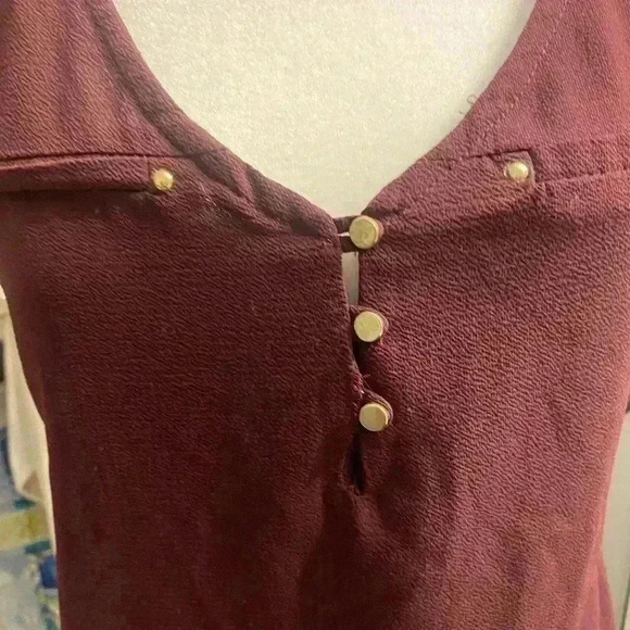 TemptedLos Angeles sleeveless maroon top with gold buttons on front Women’s MED - Picture 3 of 10